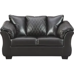 Betrillo Loveseat