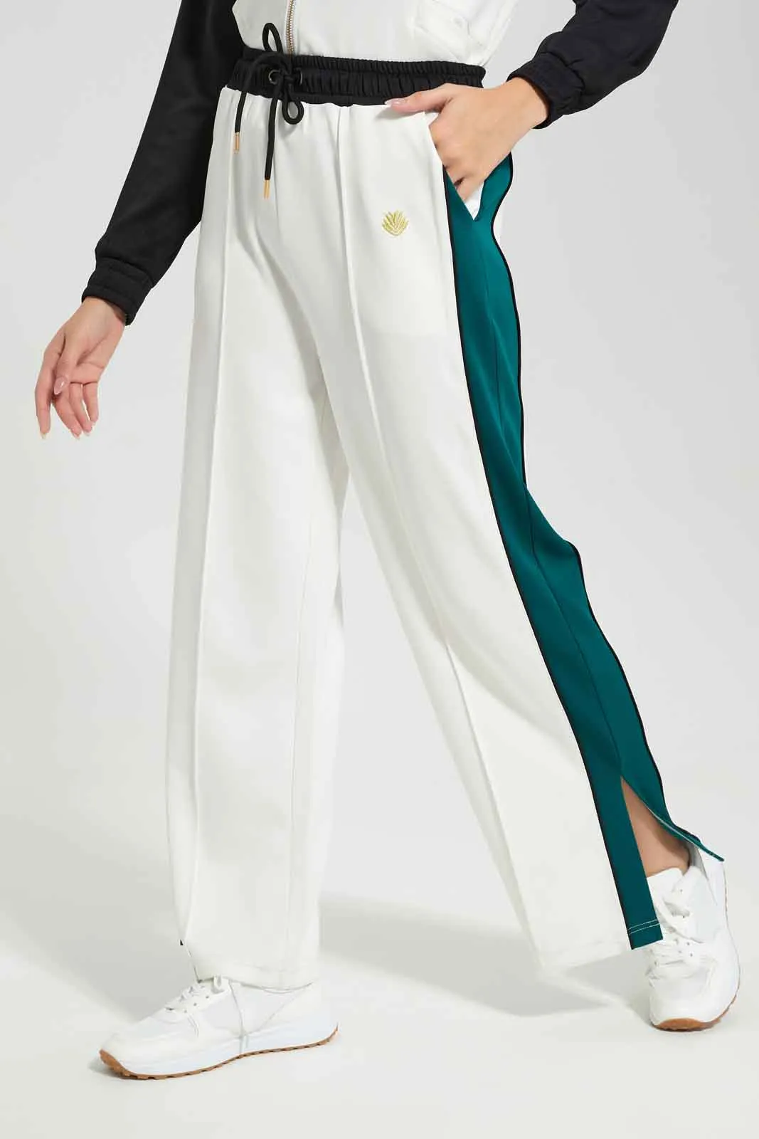 Women White And Green Color Block Active Pant